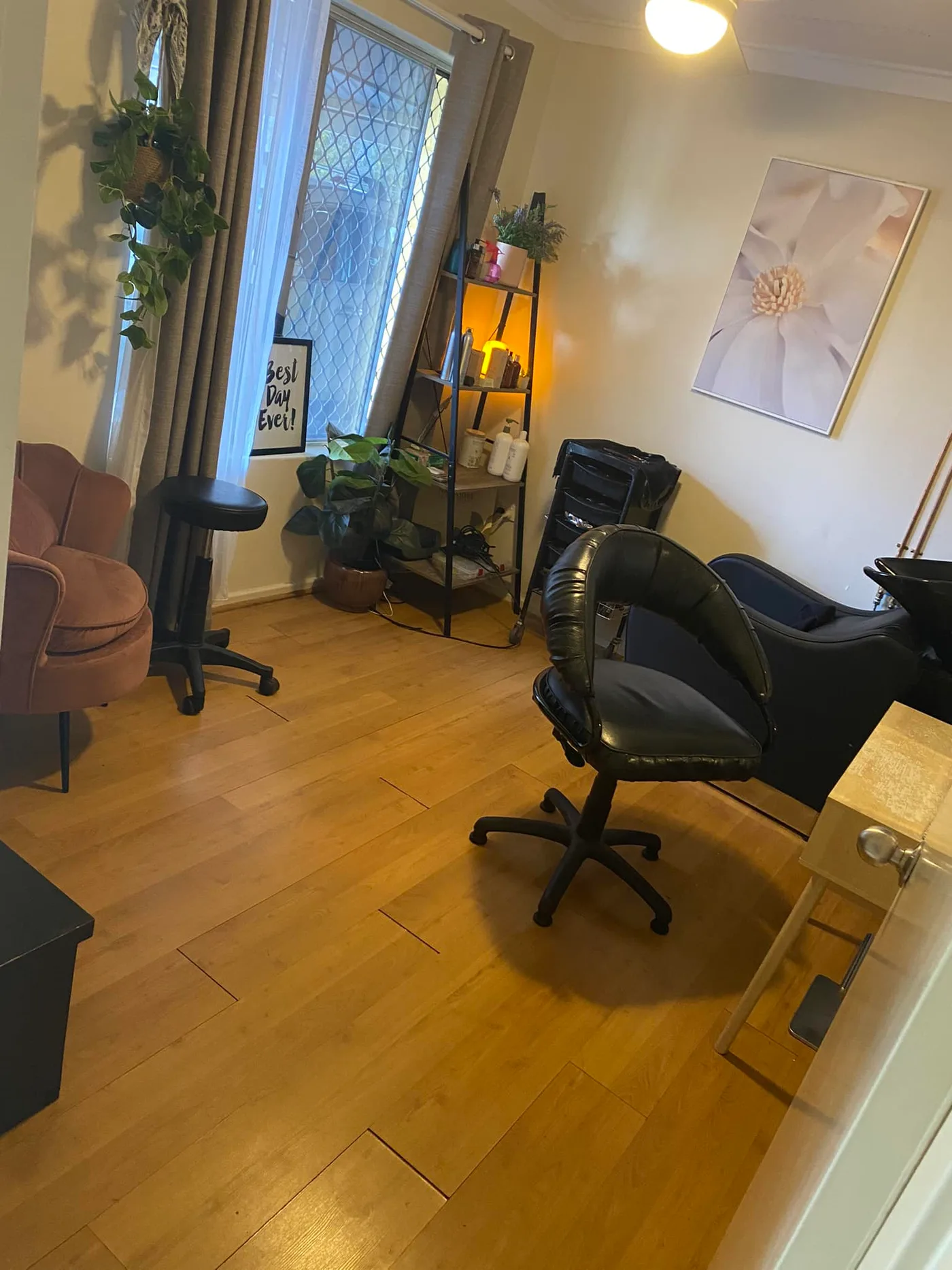 Private organic hair salon studio near Huntingdale, Ferndale Perth